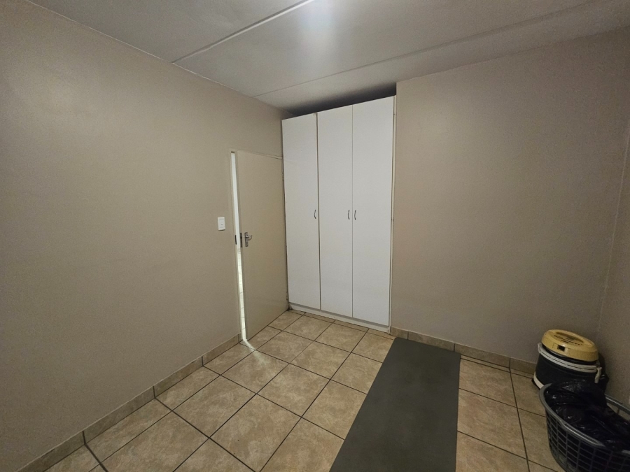 2 Bedroom Property for Sale in Rustenburg Central North West